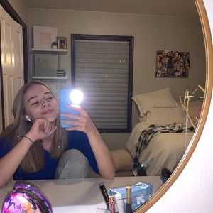 Meet your Posher, Reagan